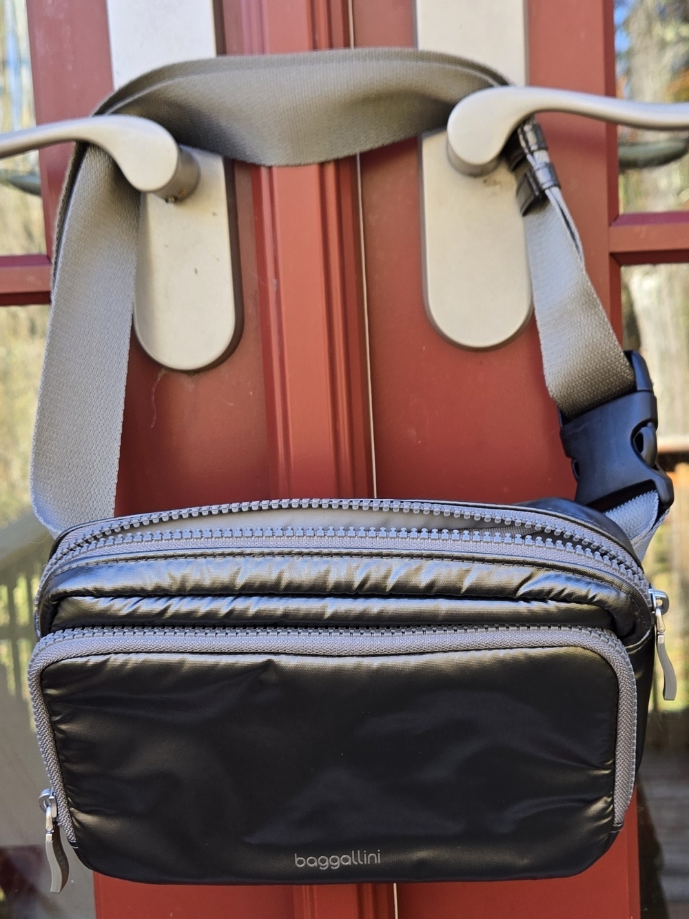 Baggallini Modern Belt Bag In Metallic Gunmetal